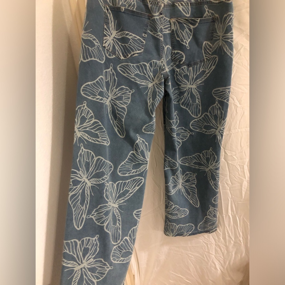 White Butterflies laser print ultra soft stretch straight fit blue jeans size 16 - Picture 3 of 10